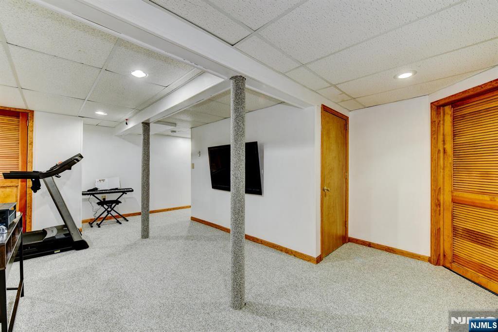 3 Loretta Lane Oak Ridge, NJ 07438 - Photo 26 of 29