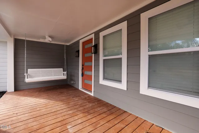 $2,500 | 731 Latimer Street, Hillsborough, NC 27278