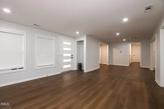 $2,500 | 731 Latimer Street, Hillsborough, NC 27278