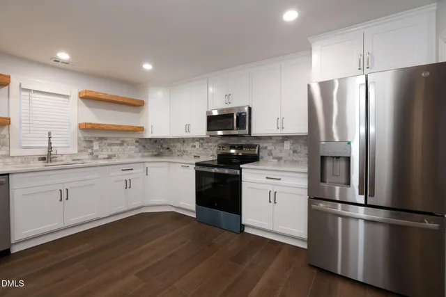 $2,500 | 731 Latimer Street, Hillsborough, NC 27278