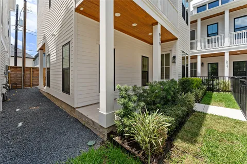 $649,900 | 515 East 4th Street, Houston, TX 77007