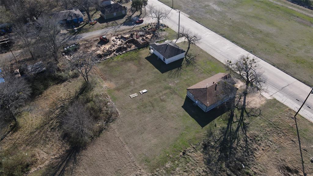 1620 Fitzhugh Avenue Paris, TX 75460 - Photo 12 of 15 a view of house with yard