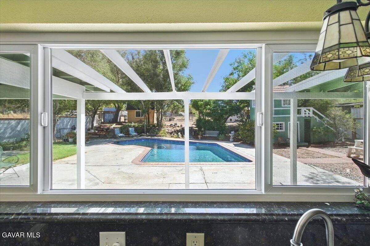 4817 Quartz Hill Road Quartz Hill, CA 93536 - Photo 4 of 41 50-IMG_3655