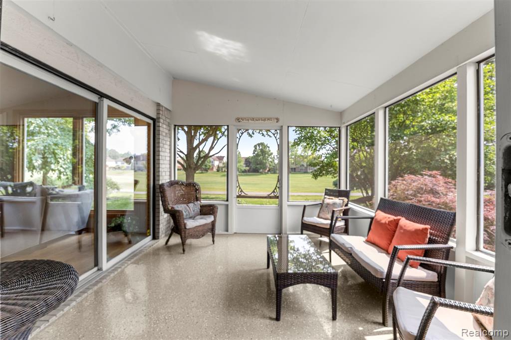 46671 Mornington Road Canton, MI 48188 - Photo 29 of 76 Gallery Image 29