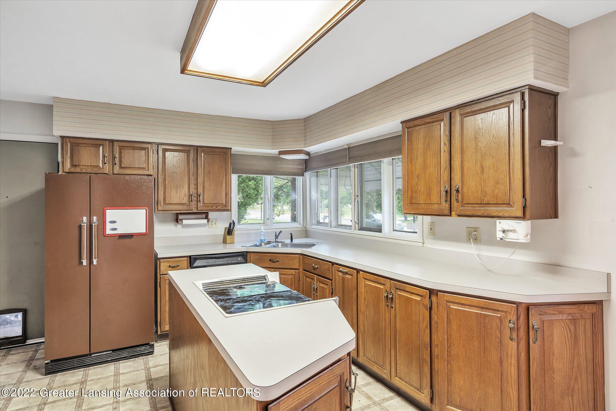 2113 Byrnes Road Lansing, MI 48906 - Photo 12 of 28 10-2113-Brynes-Rd-WindowStill-Real-Estat