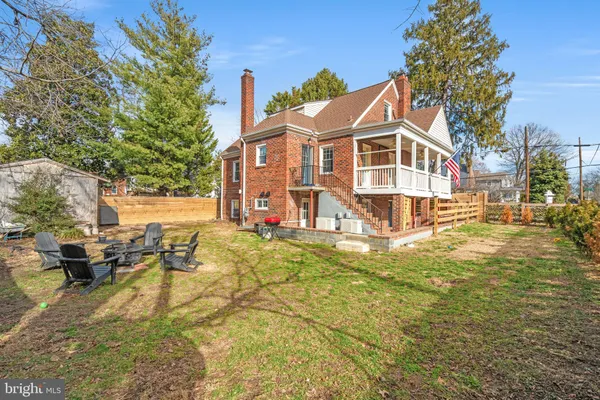 $3,200 | 1700 Dewitt Avenue, Unit 1, Alexandria, VA 22301