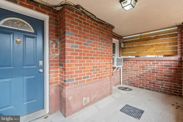 $3,200 | 1700 Dewitt Avenue, Unit 1, Alexandria, VA 22301