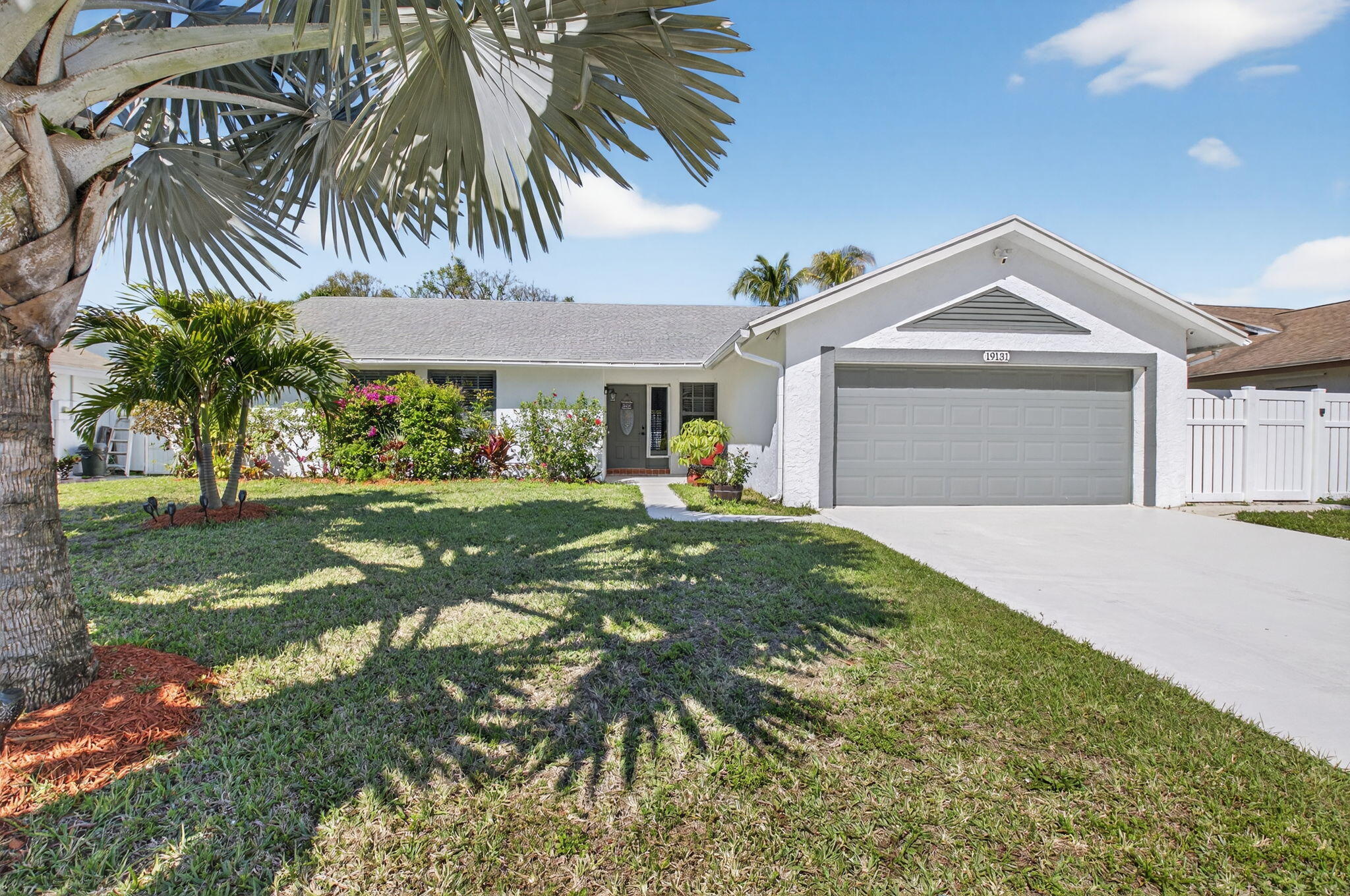 19131 Fairlawn Way Boca Raton, FL 33434 - Photo 1 of 39 FRONT