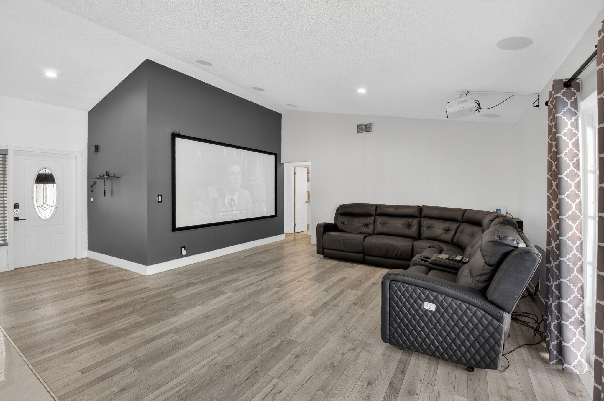 19131 Fairlawn Way Boca Raton, FL 33434 - Photo 16 of 39 Living Area