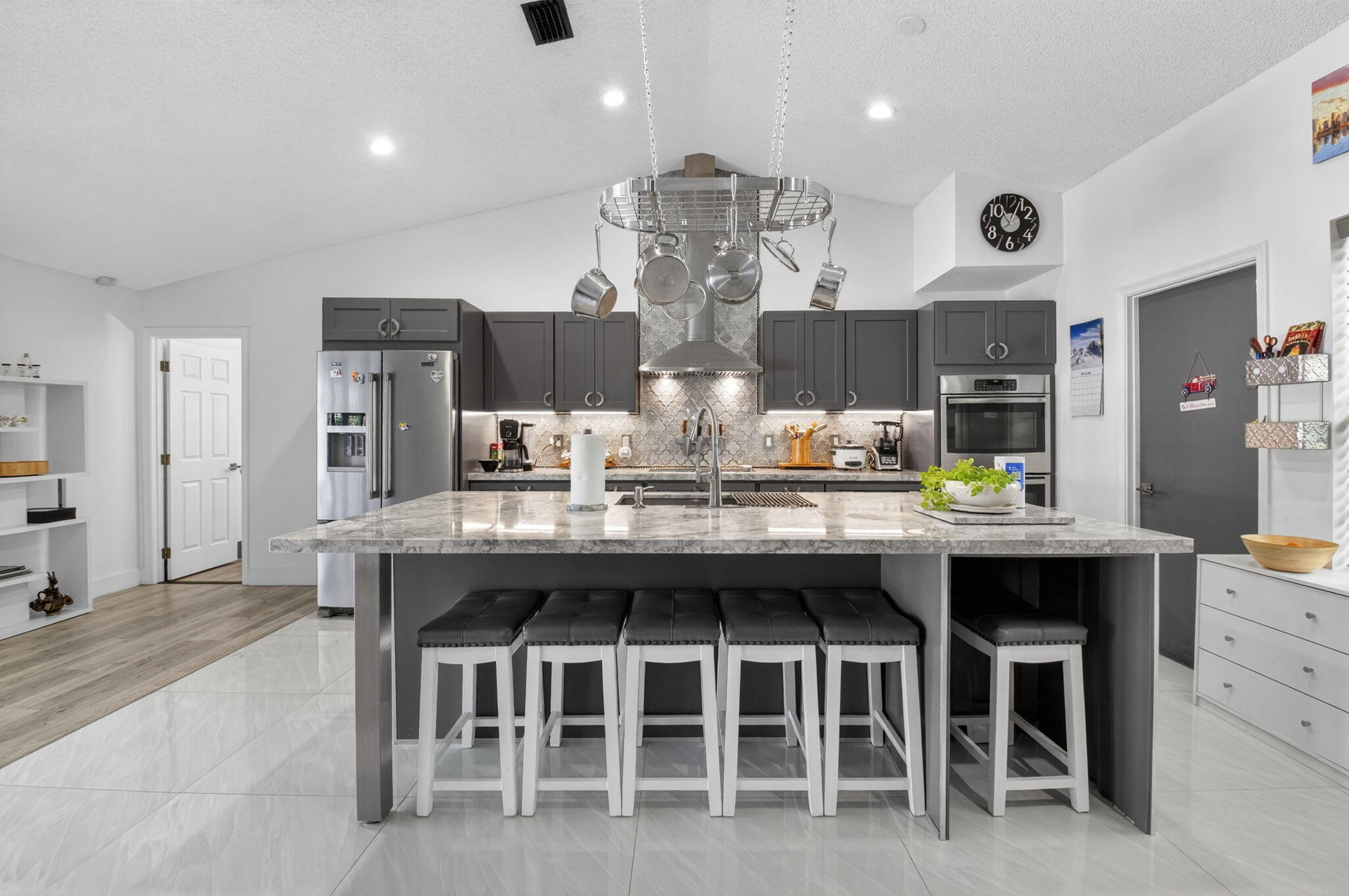 19131 Fairlawn Way Boca Raton, FL 33434 - Photo 7 of 39 KITCHEN