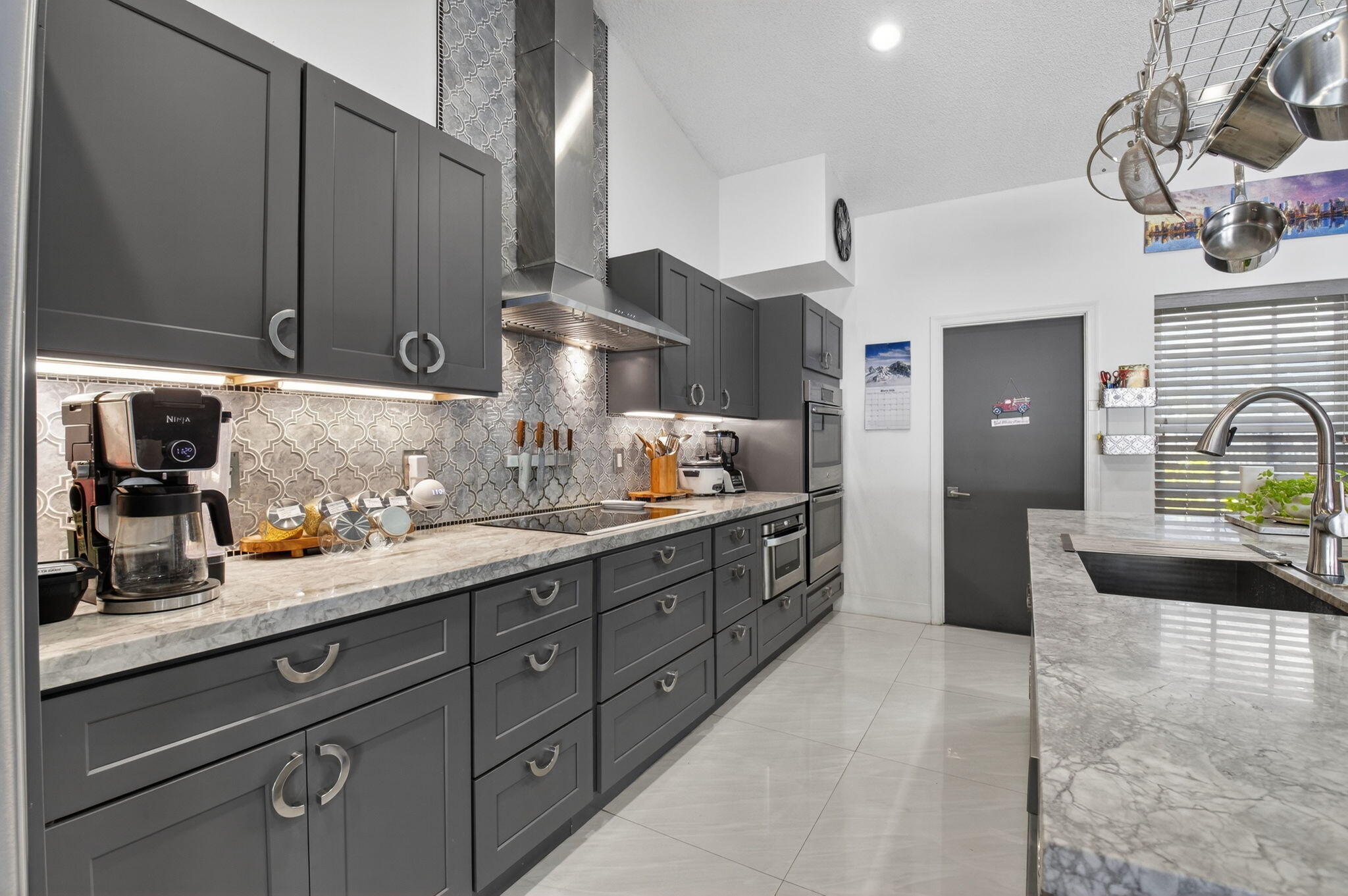 19131 Fairlawn Way Boca Raton, FL 33434 - Photo 9 of 39 KITCHEN