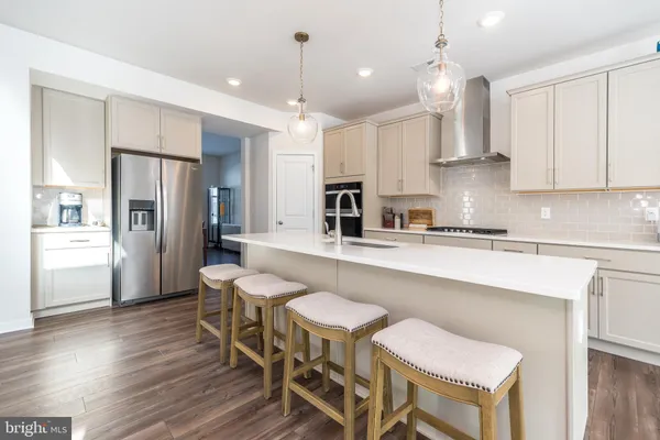 $799,900 | 1033 Mariwill Drive, Quakertown, PA 18951