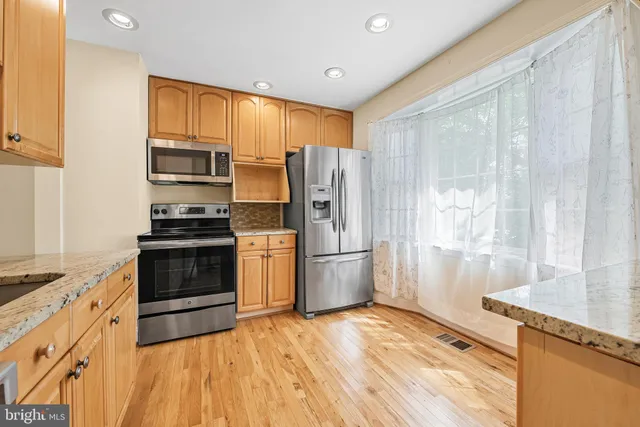 $460,000 | 3323 Buehler Court, Unit 111, Olney, MD 20832