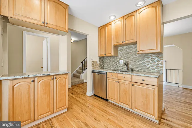 $460,000 | 3323 Buehler Court, Unit 111, Olney, MD 20832