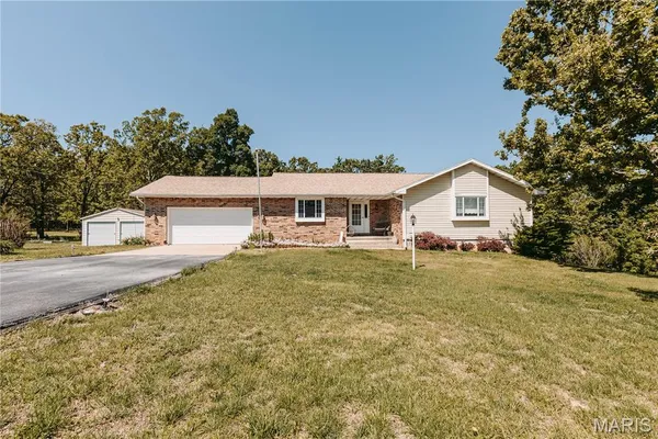 $362,000 | 26225 Rambling Lane, Richland, MO 65556
