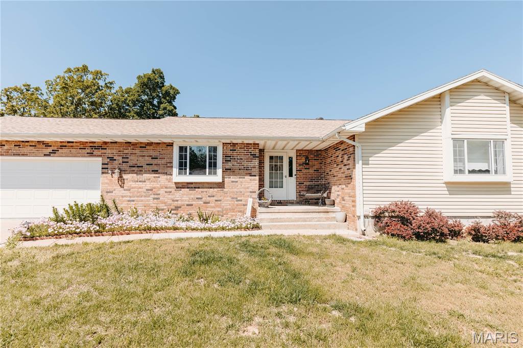 26225 Rambling Lane Richland, MO 65556 - Photo 14 of 83