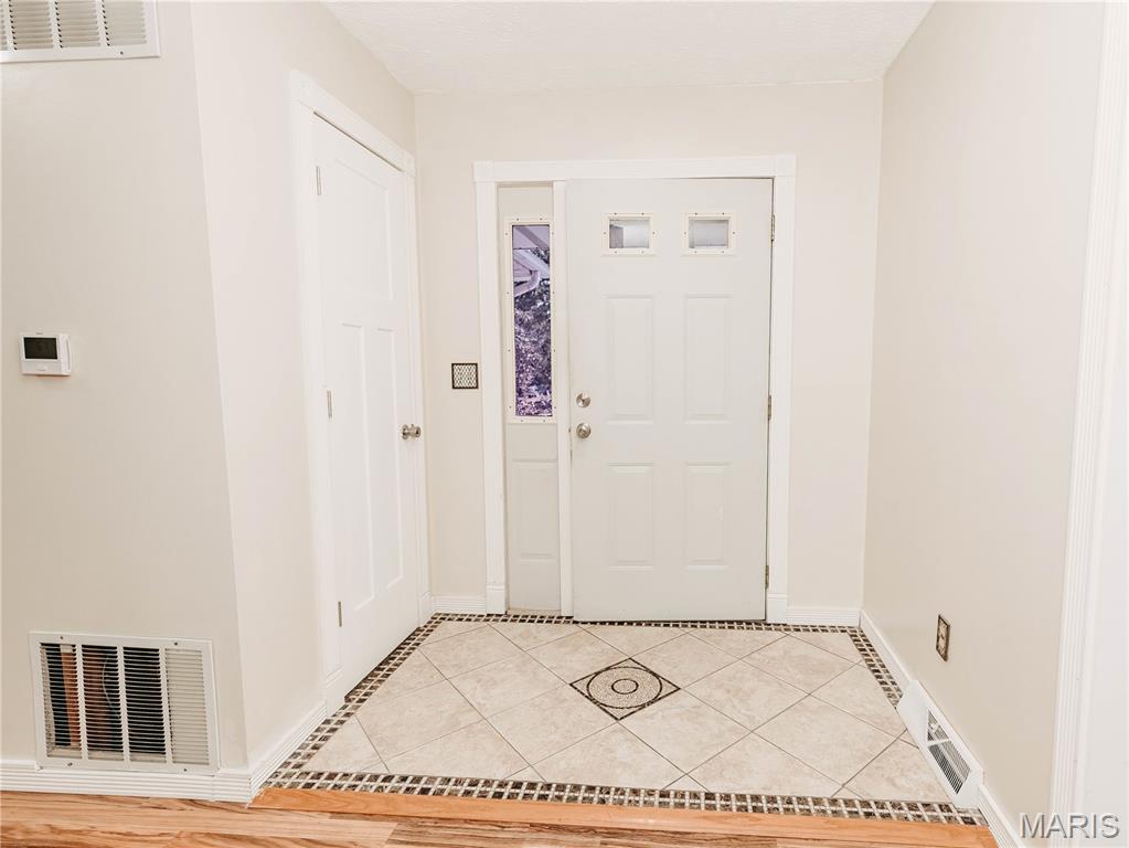 26225 Rambling Lane Richland, MO 65556 - Photo 18 of 83