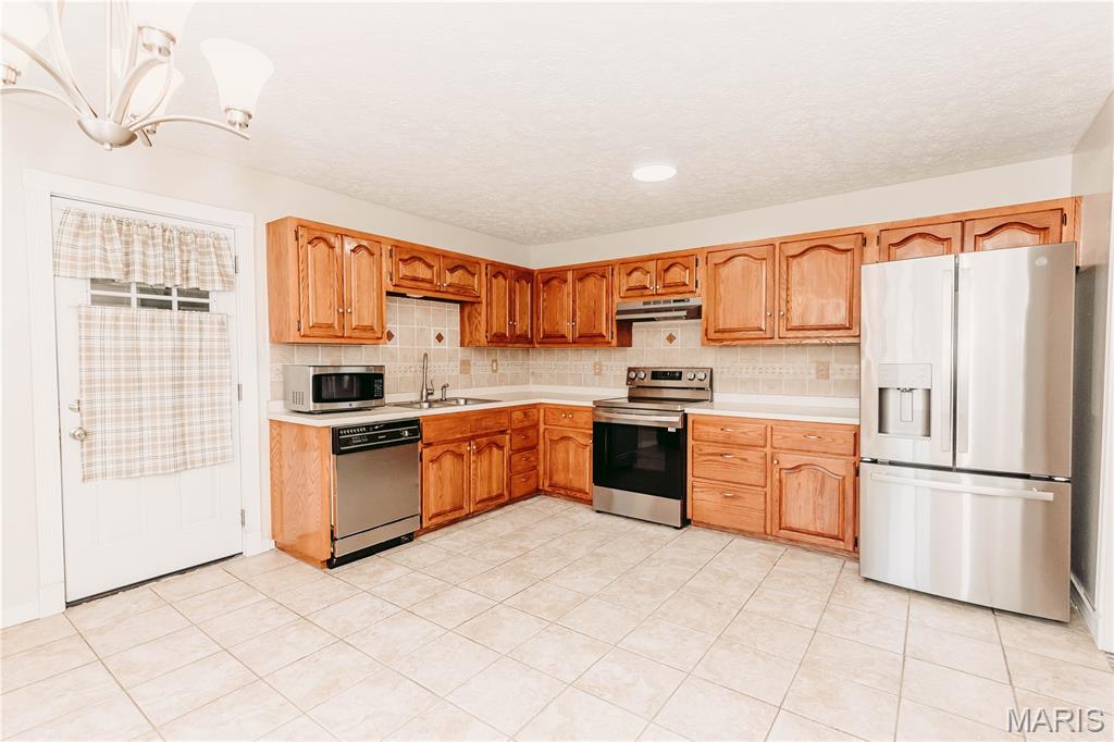 26225 Rambling Lane Richland, MO 65556 - Photo 21 of 83