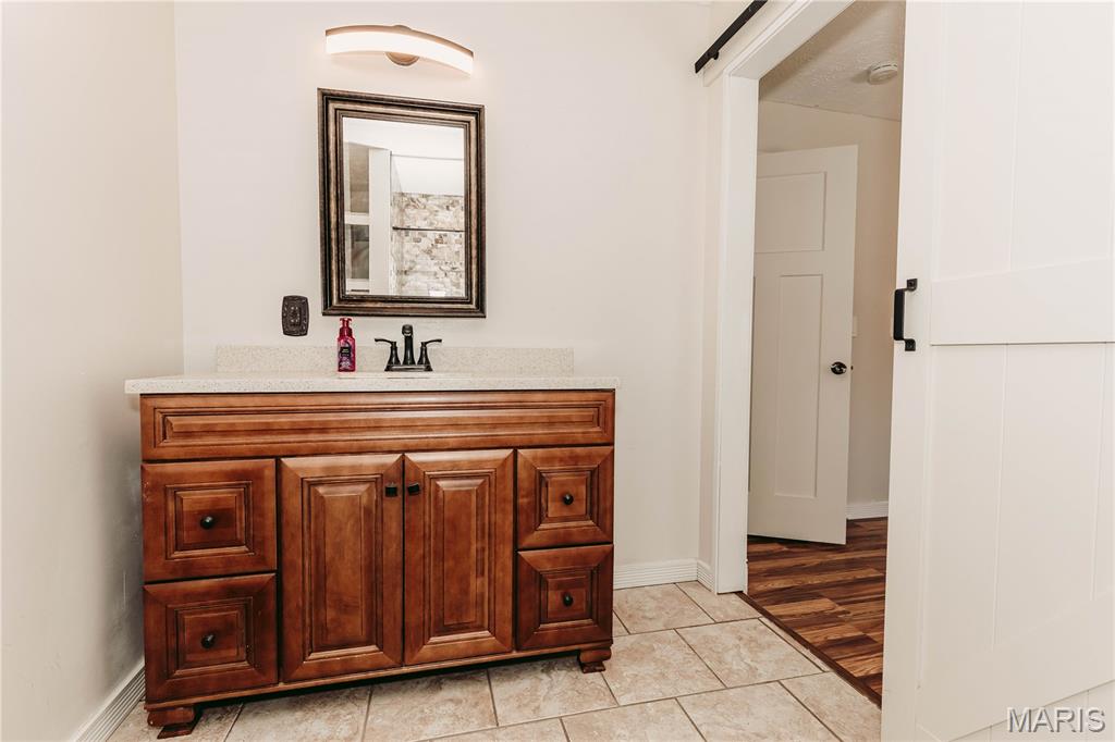 26225 Rambling Lane Richland, MO 65556 - Photo 39 of 83