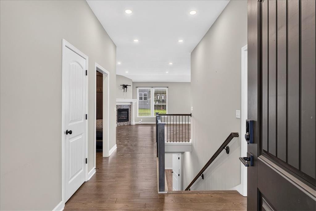 1829 Northeast Riley Drive Lee's Summit, MO 64086 - Photo 3 of 40