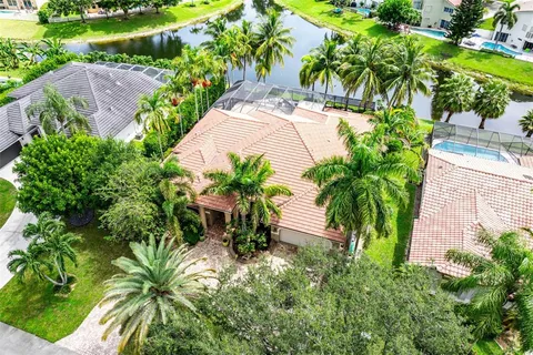an outdoor view with patio