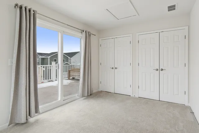 $399,000 | 875 Station Boulevard, Elburn, IL 60119