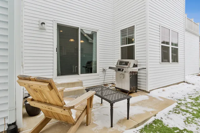 $399,000 | 875 Station Boulevard, Elburn, IL 60119