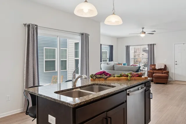 $399,000 | 875 Station Boulevard, Elburn, IL 60119