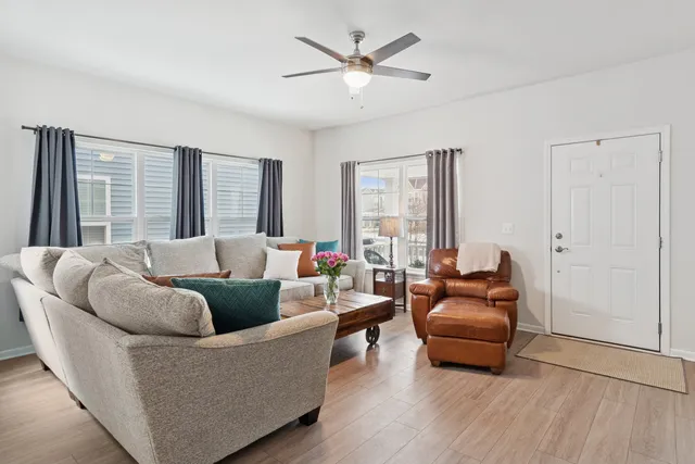 $399,000 | 875 Station Boulevard, Elburn, IL 60119