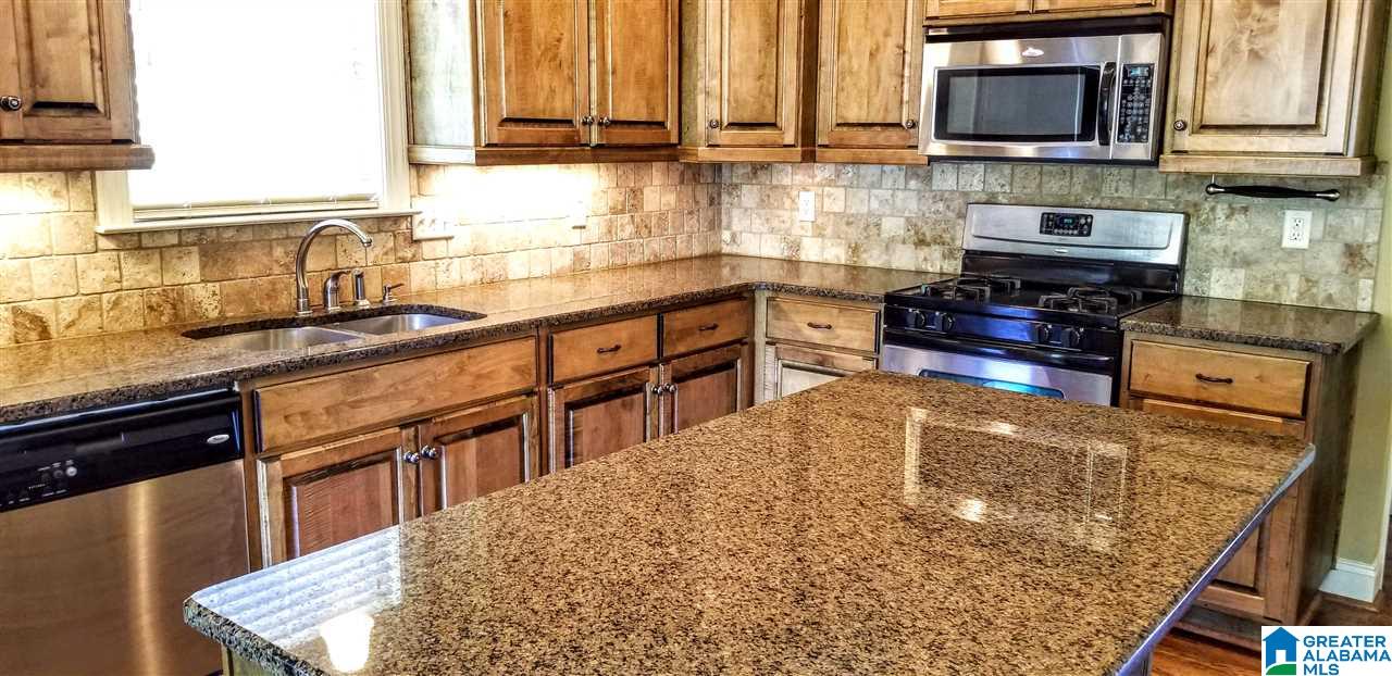 117 Lakeland Ridge Pelham, AL 35043 - Photo 9 of 35