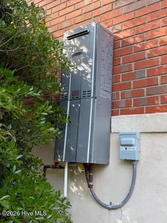 $450,000 | 298 Bay Shore Drive, Chocowinity, NC 27817