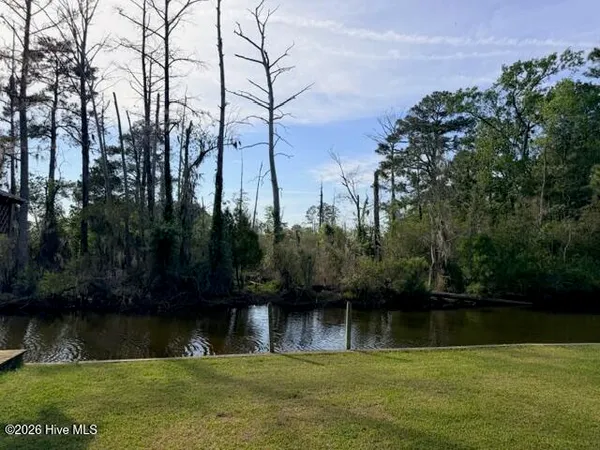 $450,000 | 298 Bay Shore Drive, Chocowinity, NC 27817