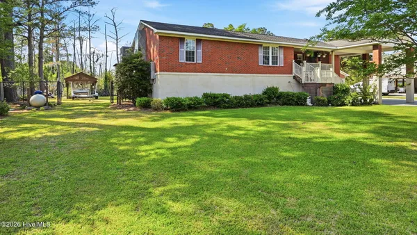 $450,000 | 298 Bay Shore Drive, Chocowinity, NC 27817