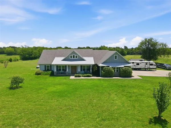 $899,000 | 3344 County Road 3512, Dike, TX 75437