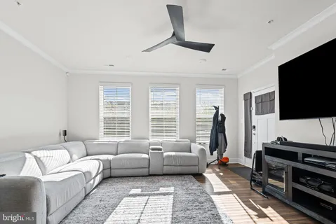 $420,000 | 7736 Port Capital Drive, Elkridge, MD 21075