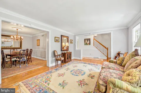 $799,900 | 736 Summit Avenue, Philadelphia, PA 19128