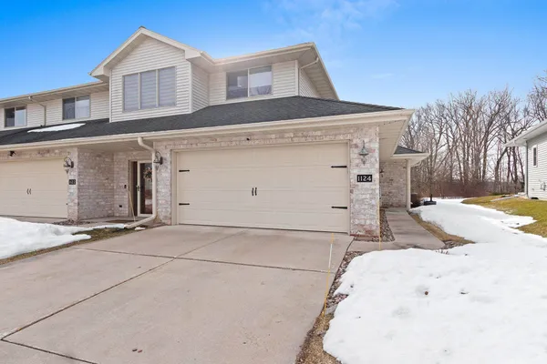 $288,000 | 1124 Heyerdahl Heights, Hobart, WI 54155