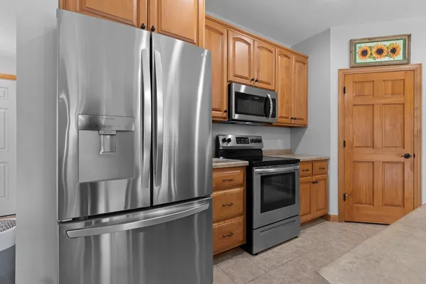 $285,000 | 1124 Heyerdahl Heights, Hobart, WI 54155