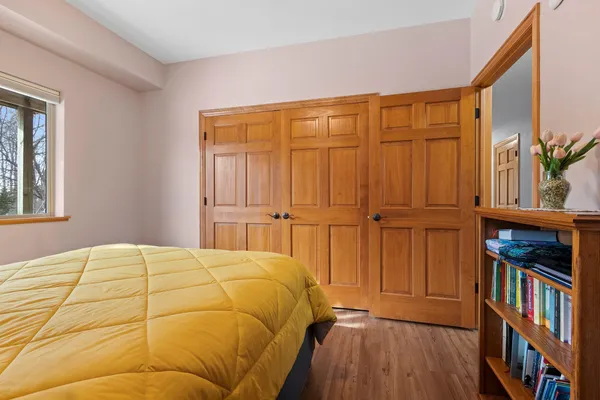 $285,000 | 1124 Heyerdahl Heights, Hobart, WI 54155