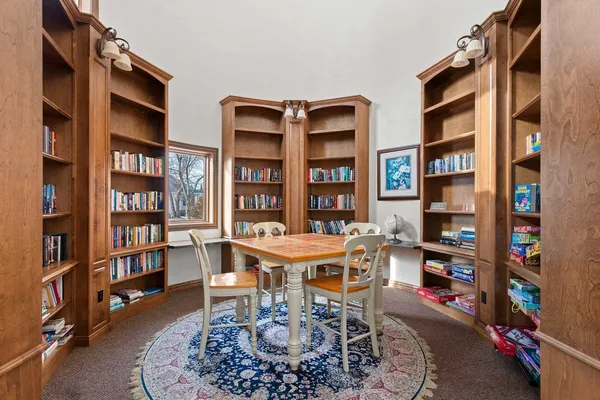 $285,000 | 1124 Heyerdahl Heights, Hobart, WI 54155