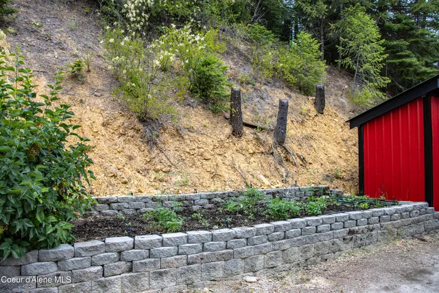 $535,000 | 126 Makridge Lane, Kingston, ID 83839