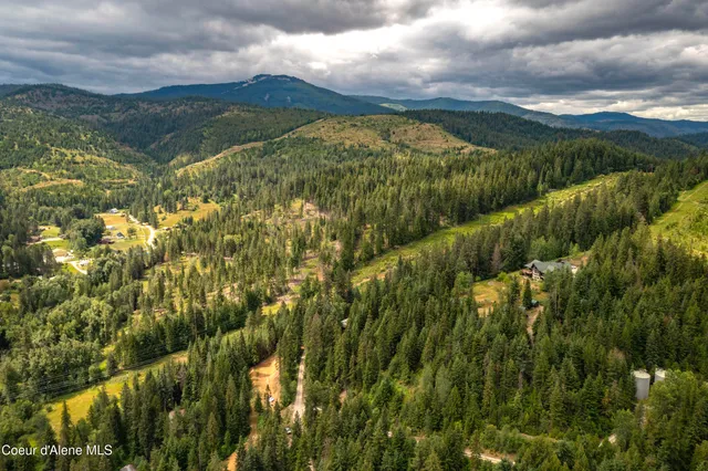 $535,000 | 126 Makridge Lane, Kingston, ID 83839