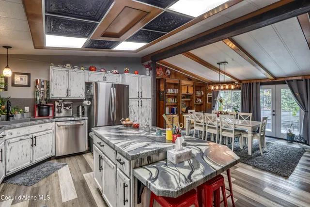 $535,000 | 126 Makridge Lane, Kingston, ID 83839