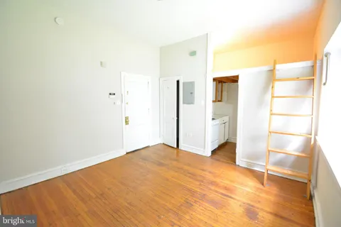 $900 | 251 West Rittenhouse Street, Unit 104, Philadelphia, PA 19144