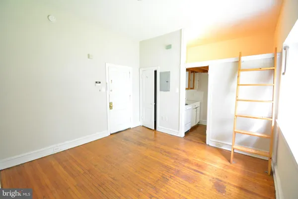$900 | 251 West Rittenhouse Street, Unit 104, Philadelphia, PA 19144