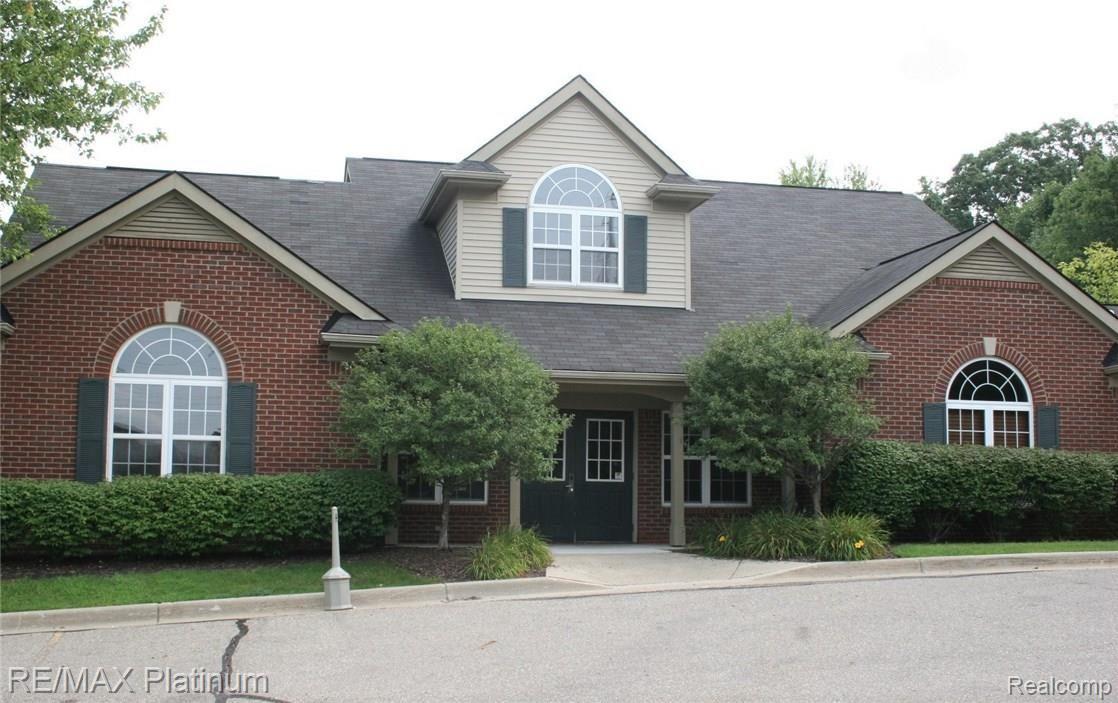 4074 Hampton Ridge Boulevard, Unit 58 Howell, MI 48843 - Photo 31 of 37 Club House
