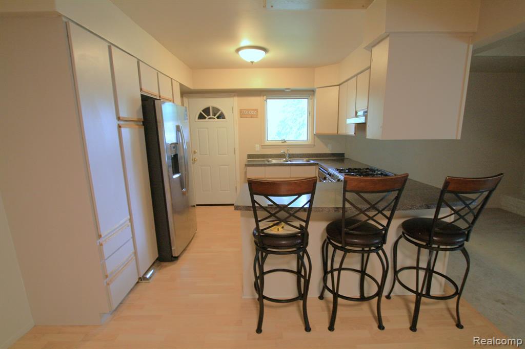 320 Holland Road Flushing, MI 48433 - Photo 13 of 25