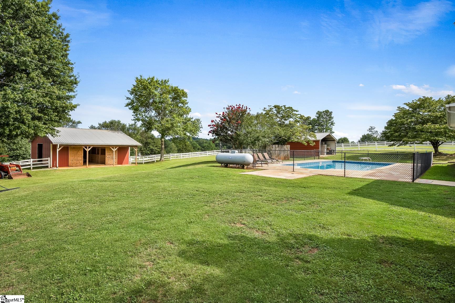 411 Chetola Road Seneca, SC 29672 - Photo 32 of 36 Gallery Image 32