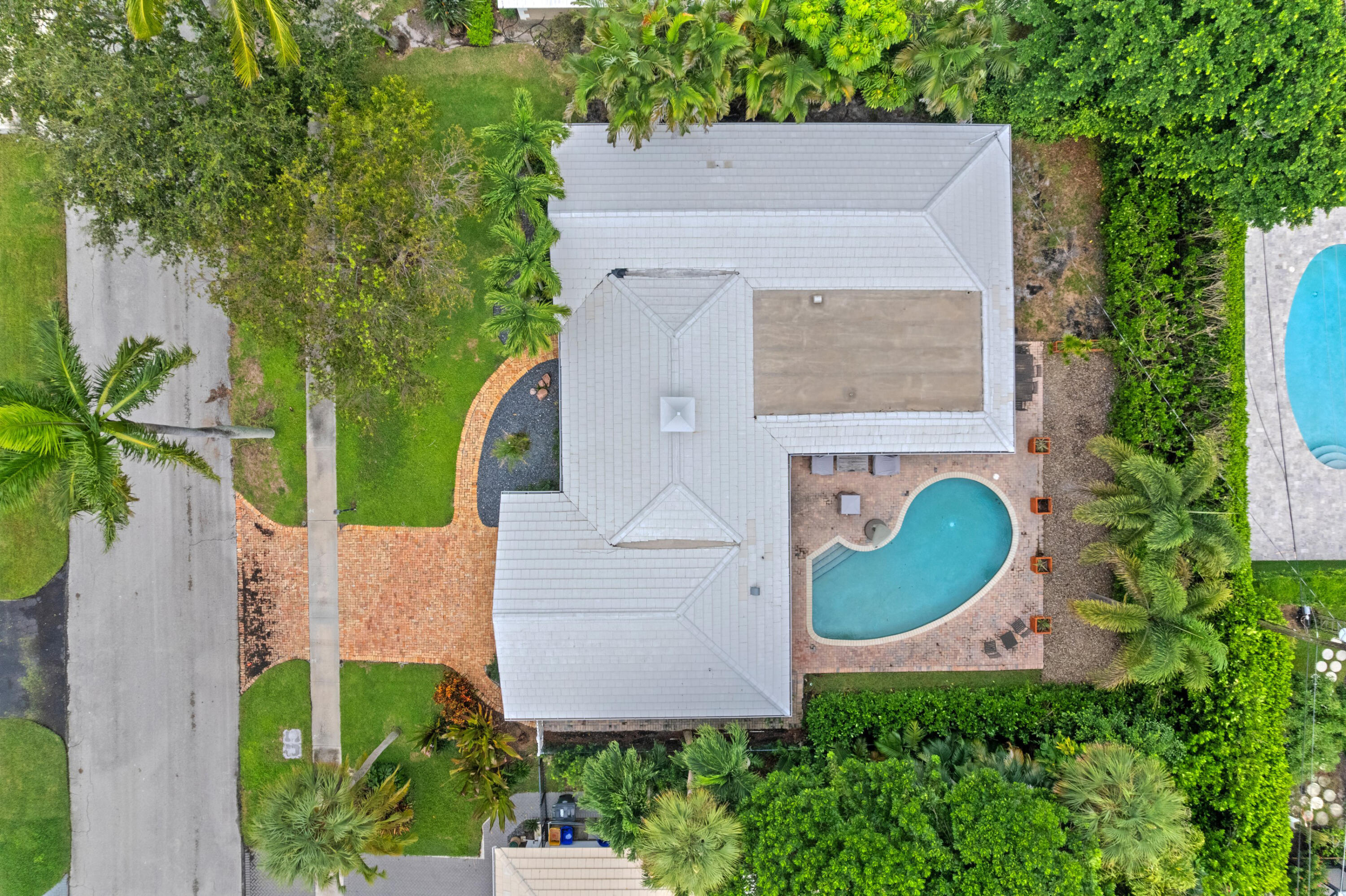 858 Hickory Terrace Boca Raton, FL 33486 - Photo 28 of 43 an aerial view of a house
