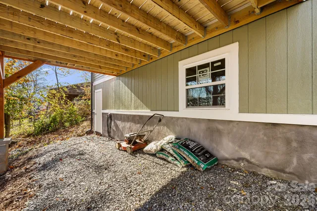 $313,900 | 129 Brentwood Road, Morganton, NC 28655